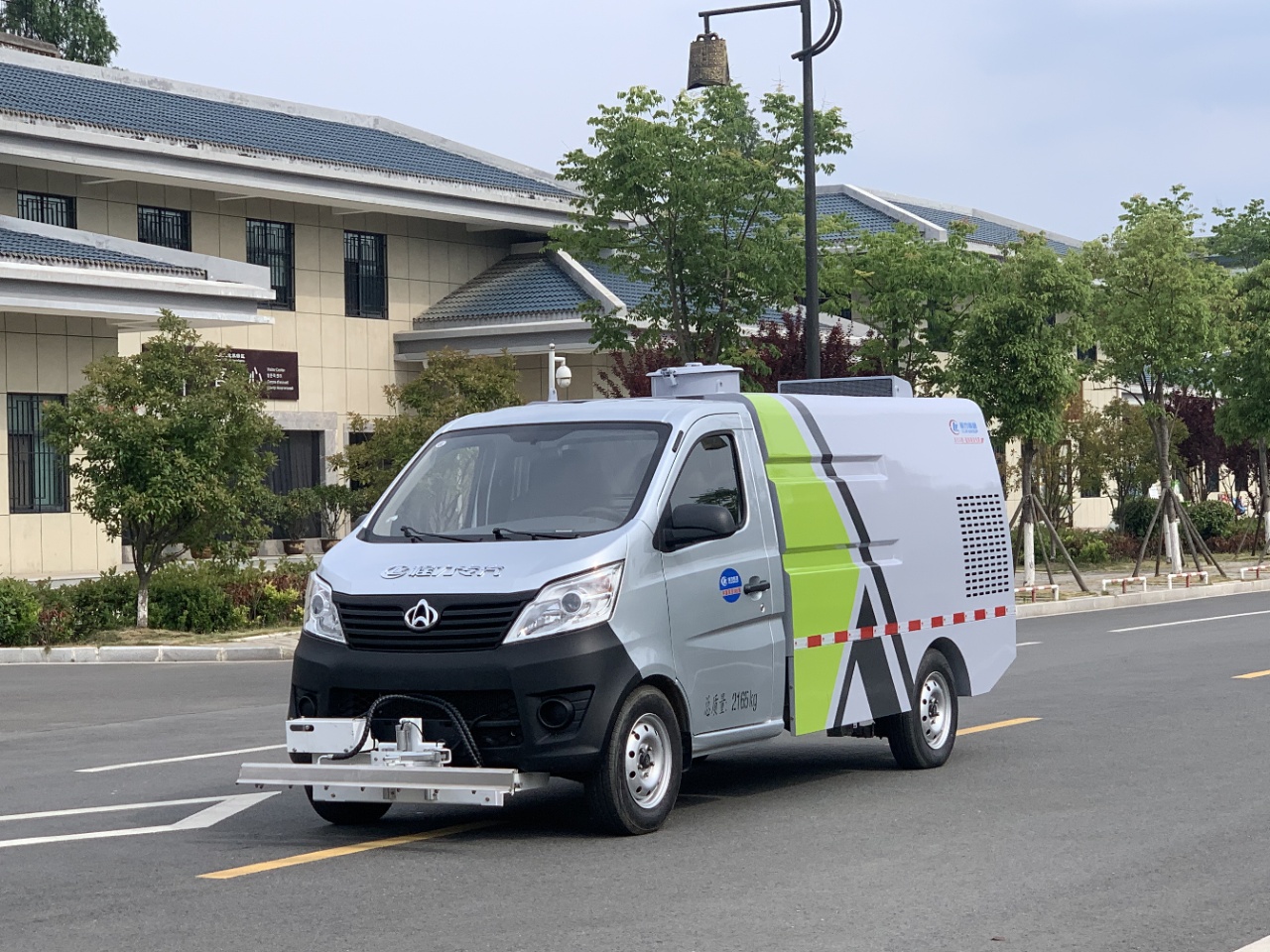 道路养护车/路面冲洗车