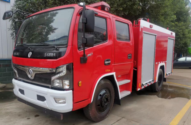 大多利卡(国六）4吨泡沫消防车