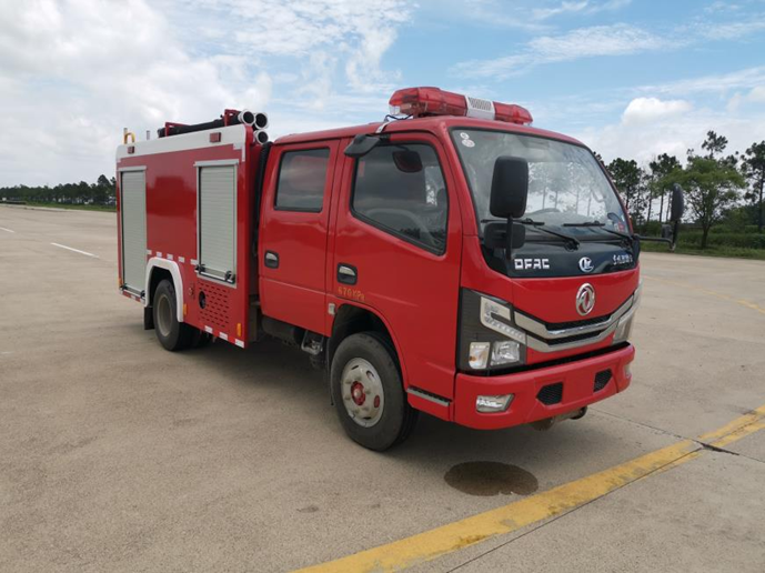小多利卡（国六玉柴）2吨水罐消防车